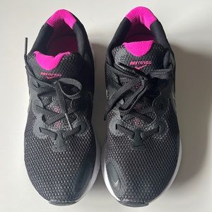 Nike Renew Running Shoes Size 8.5